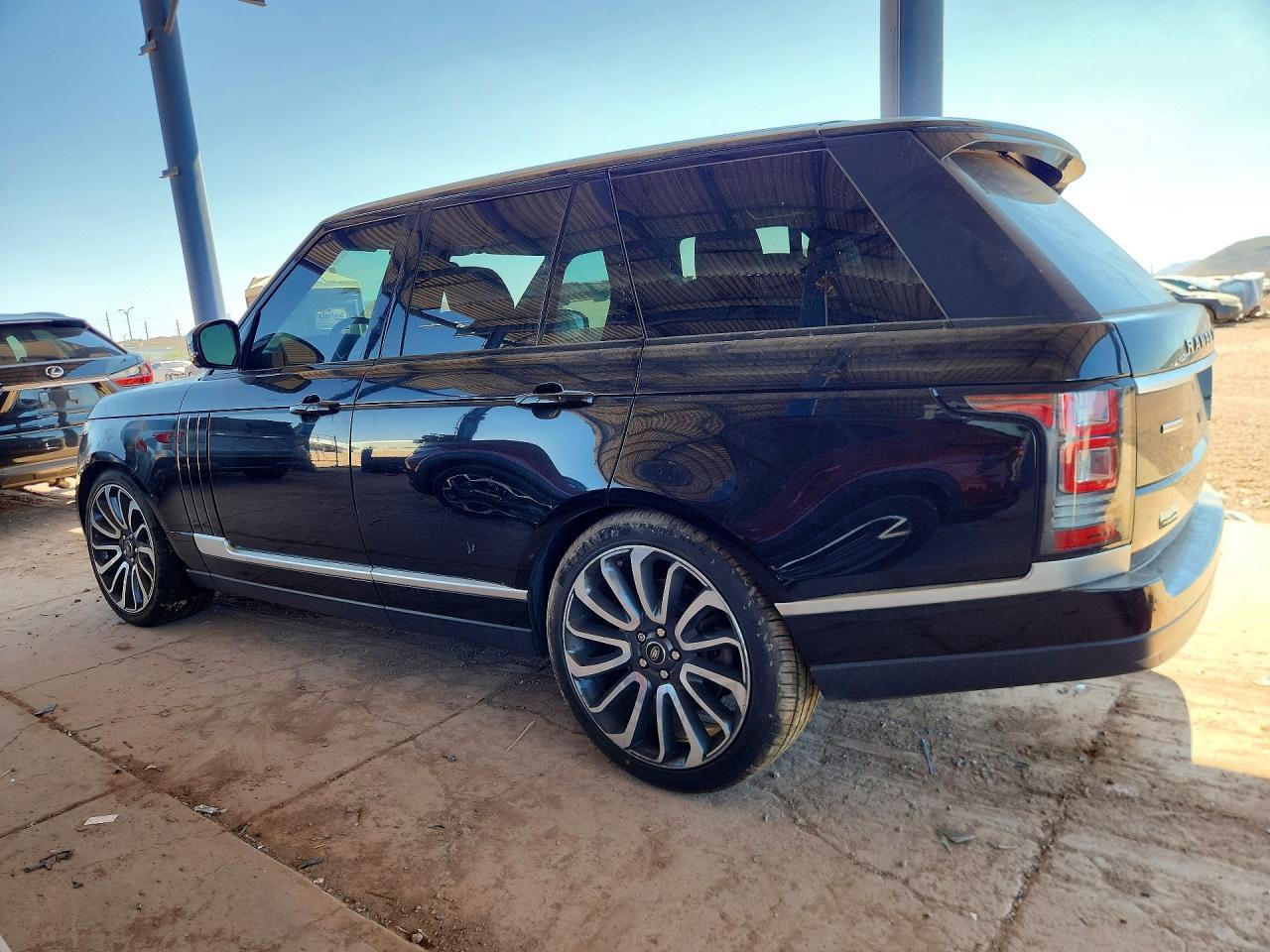 2016 Land Rover Range Rover Supercharged - Image 2