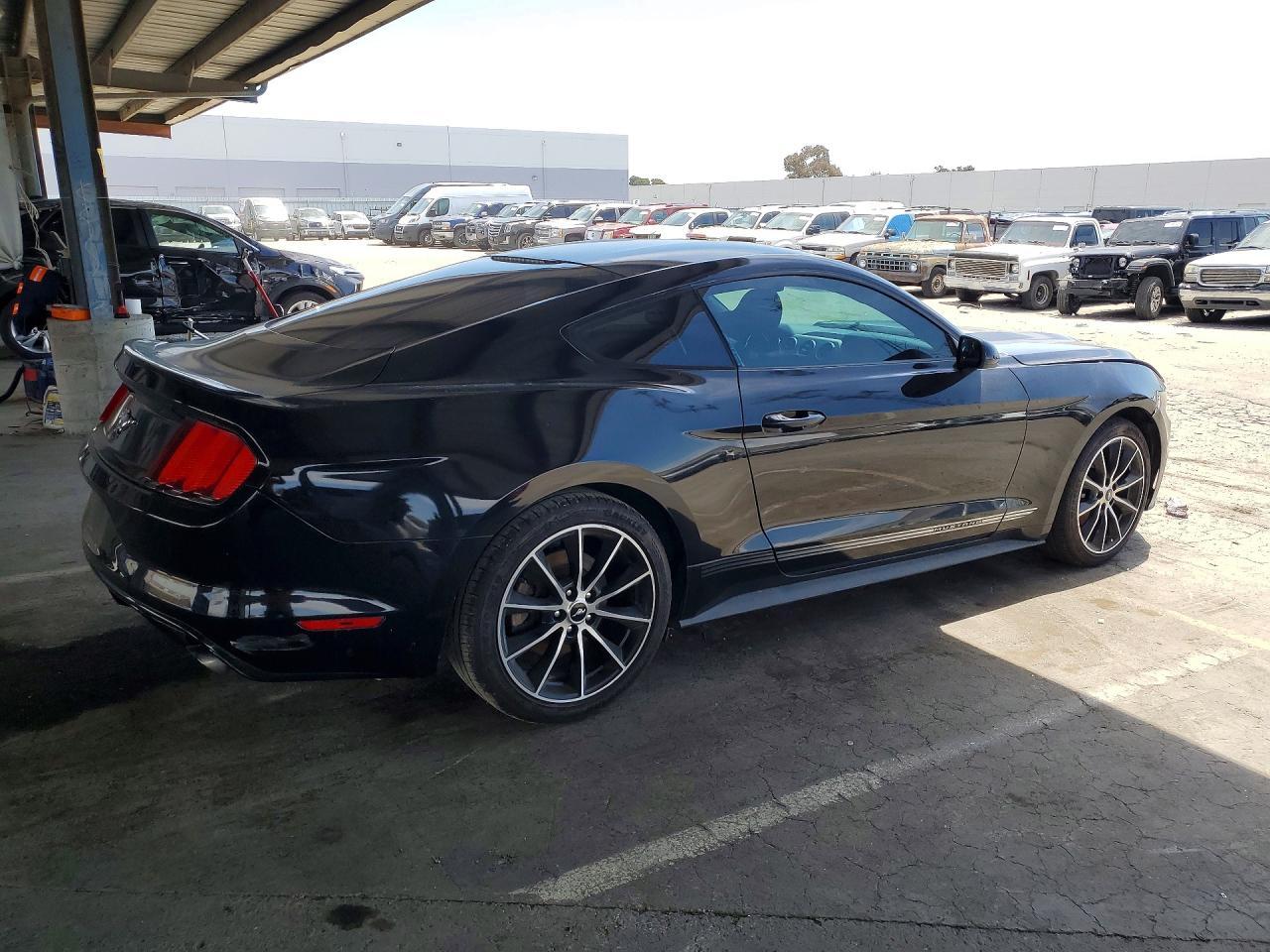 2015 Ford Mustang - Image 3