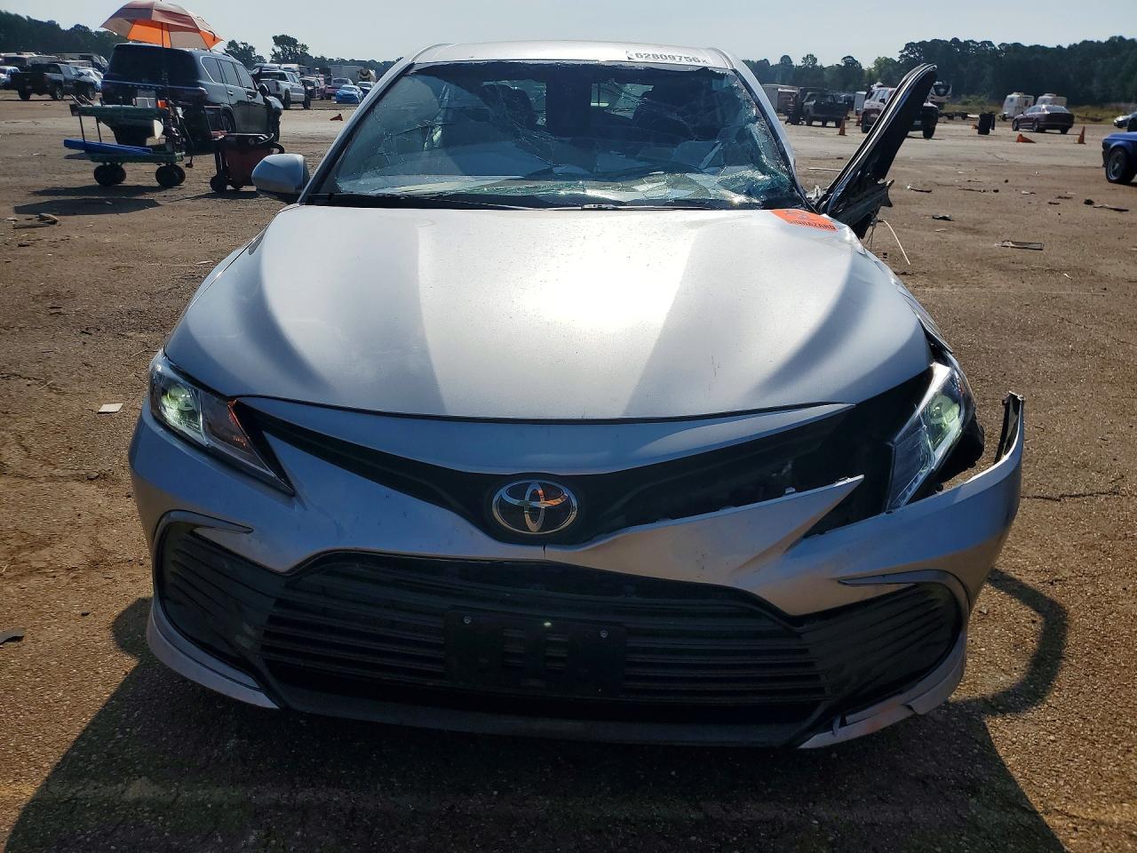 2023 Toyota Camry Le - Image 5