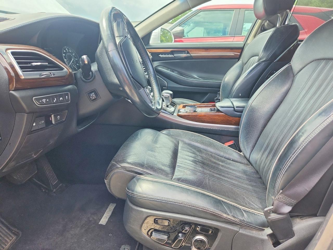2017 Genesis G90 Premium - Фото 7