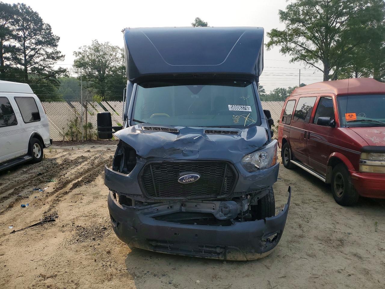 2021 Ford Transit Delivery Truck - Image 5