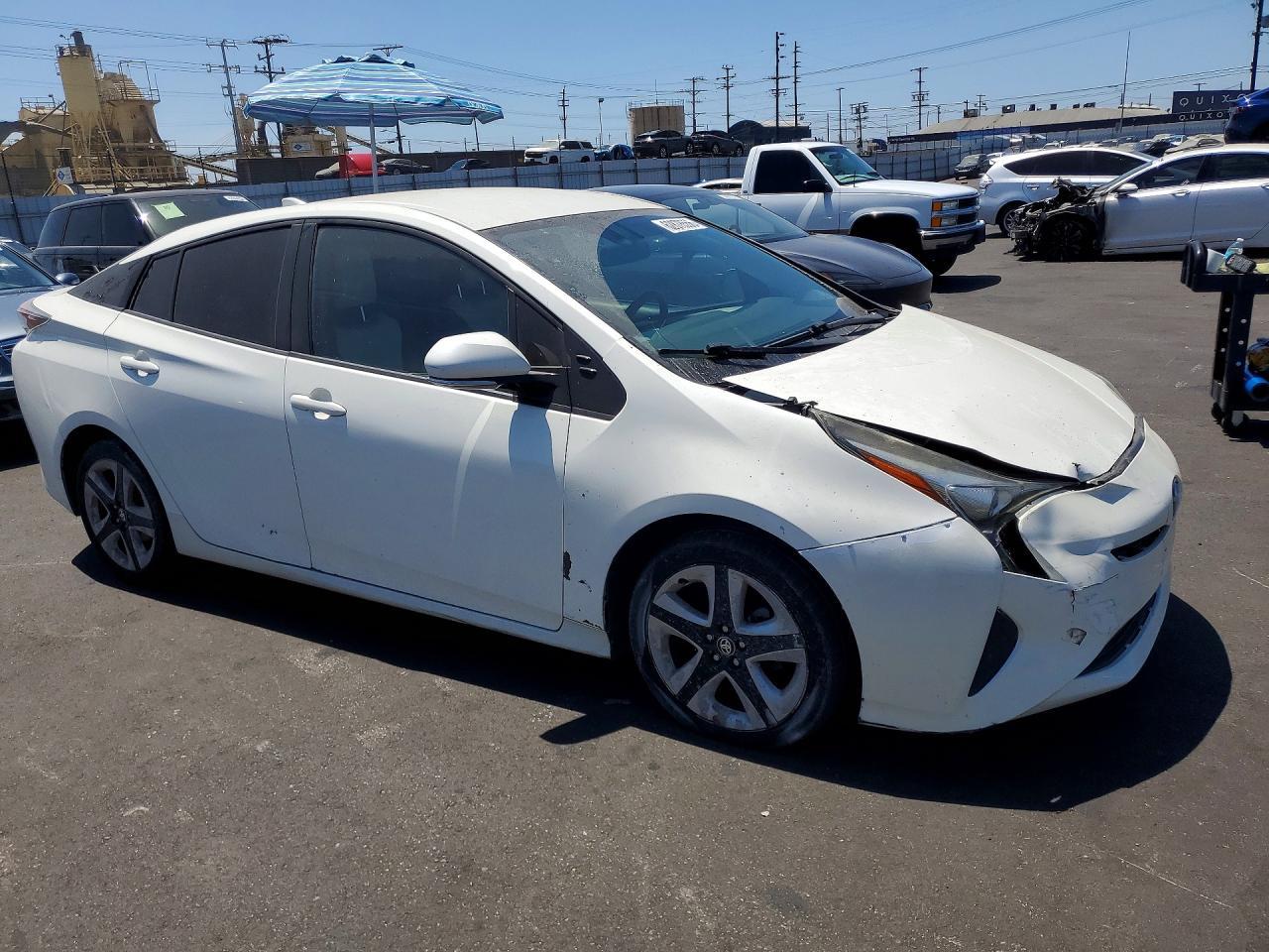 2016 Toyota Prius Three - Фото 4