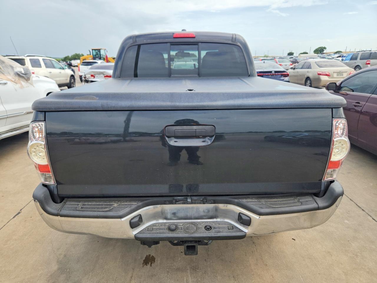2010 Toyota Tacoma Double Cab Prerunner - Image 6
