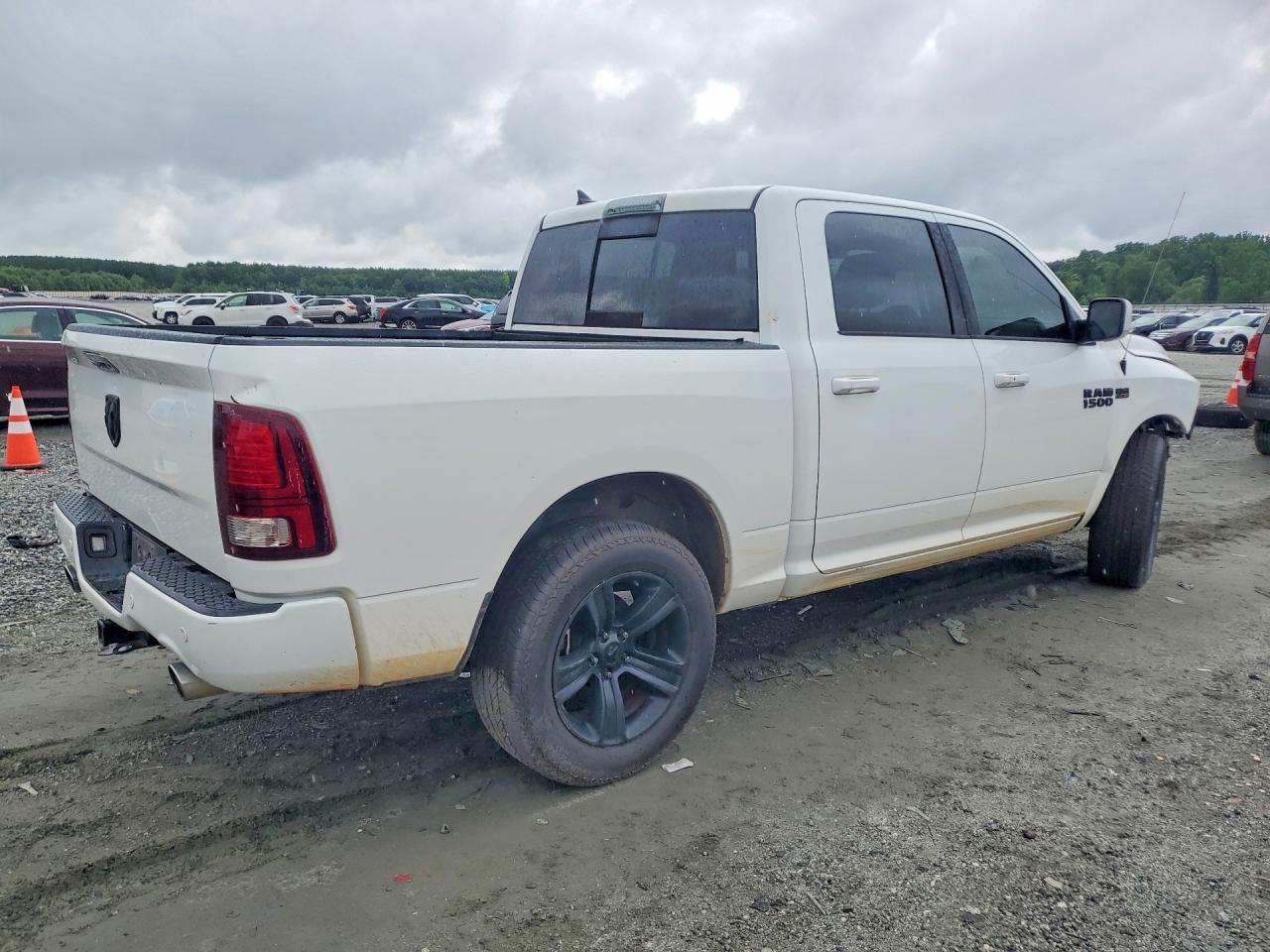 2016 Ram 1500 Sport - Image 3