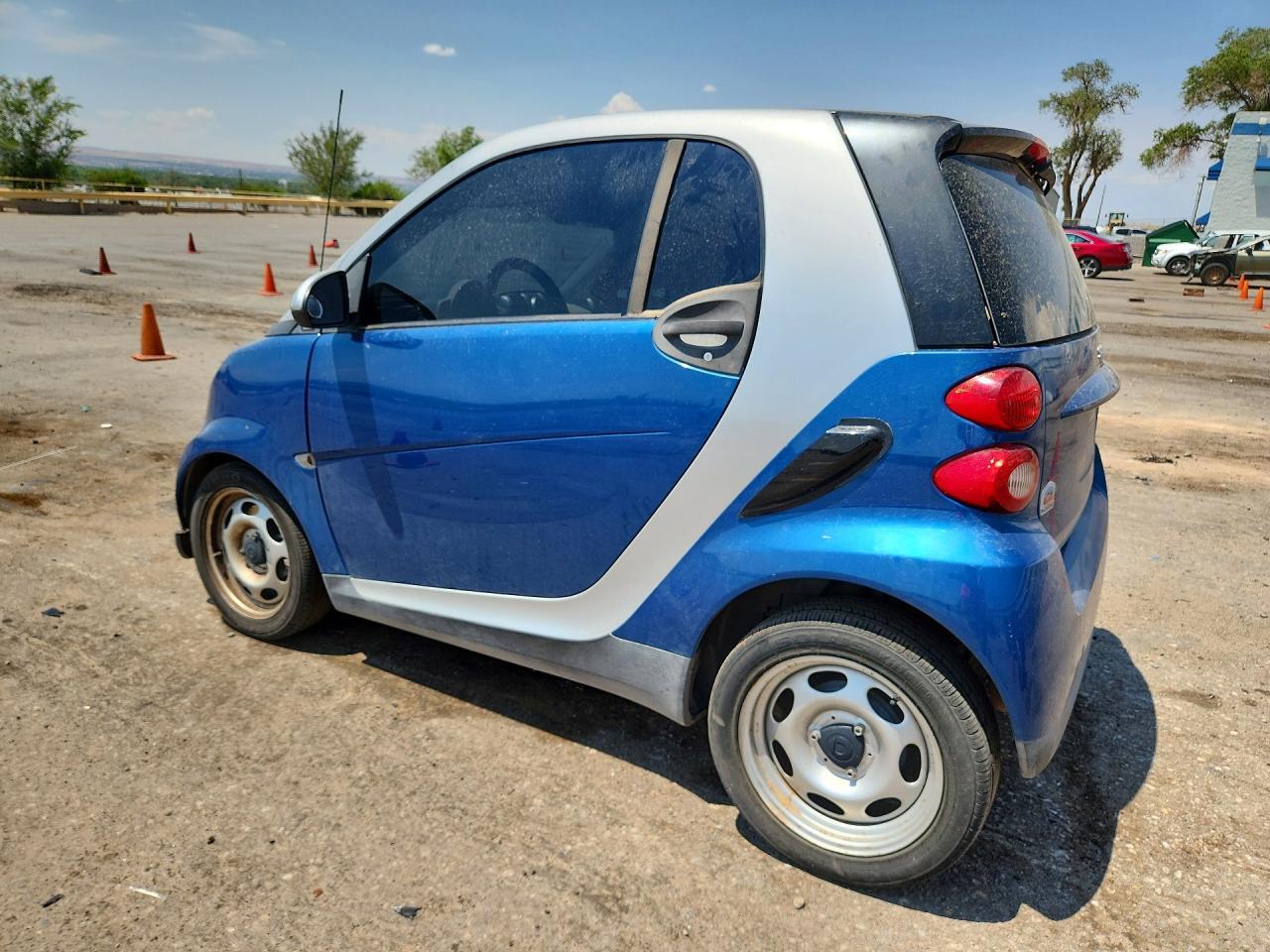 2009 Smart Fortwo Pure - Image 2