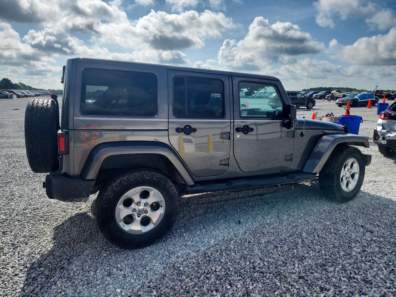 2014 Jeep Wrangler Unlimited Sahara - Фото 3