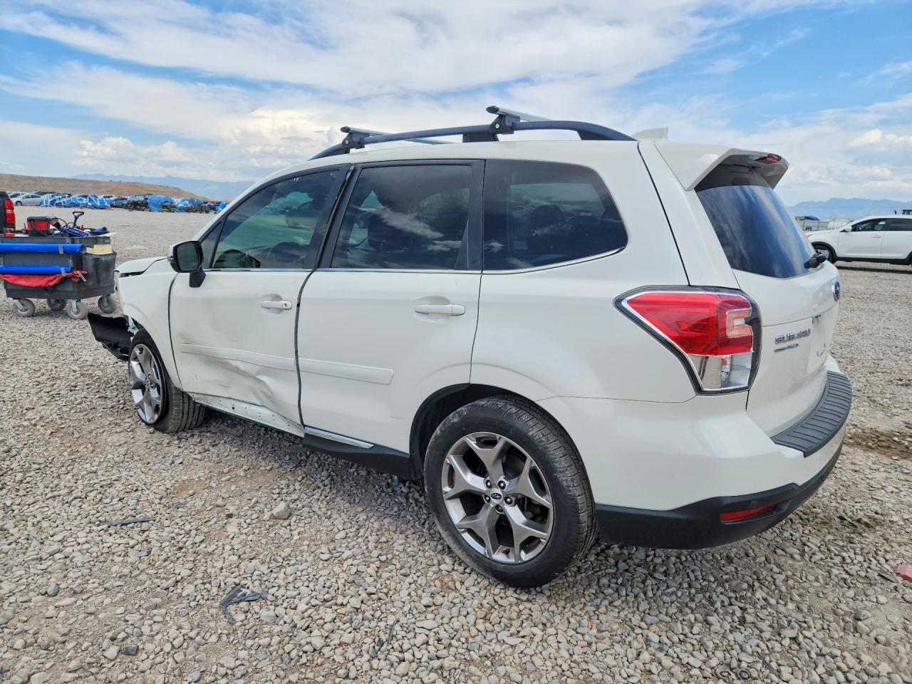 2017 Subaru Forester 2.5I Touring - Фото 2