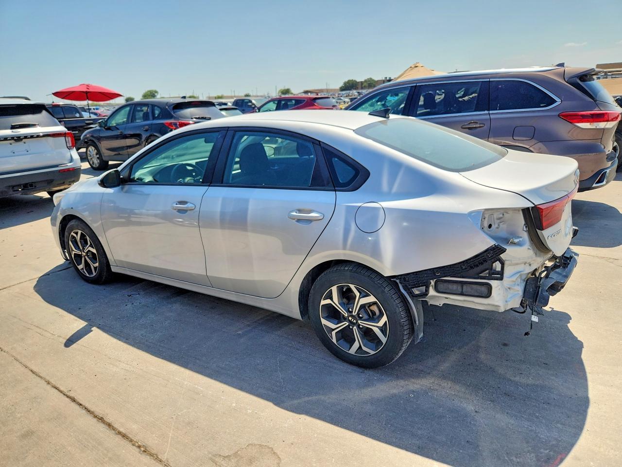2020 Kia Forte Lxs - Image 2