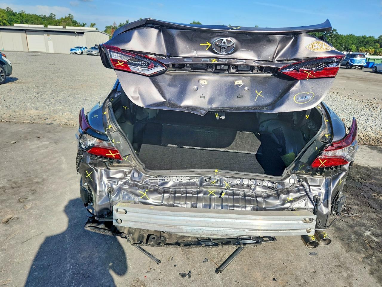 2024 Toyota Camry Se - Image 6