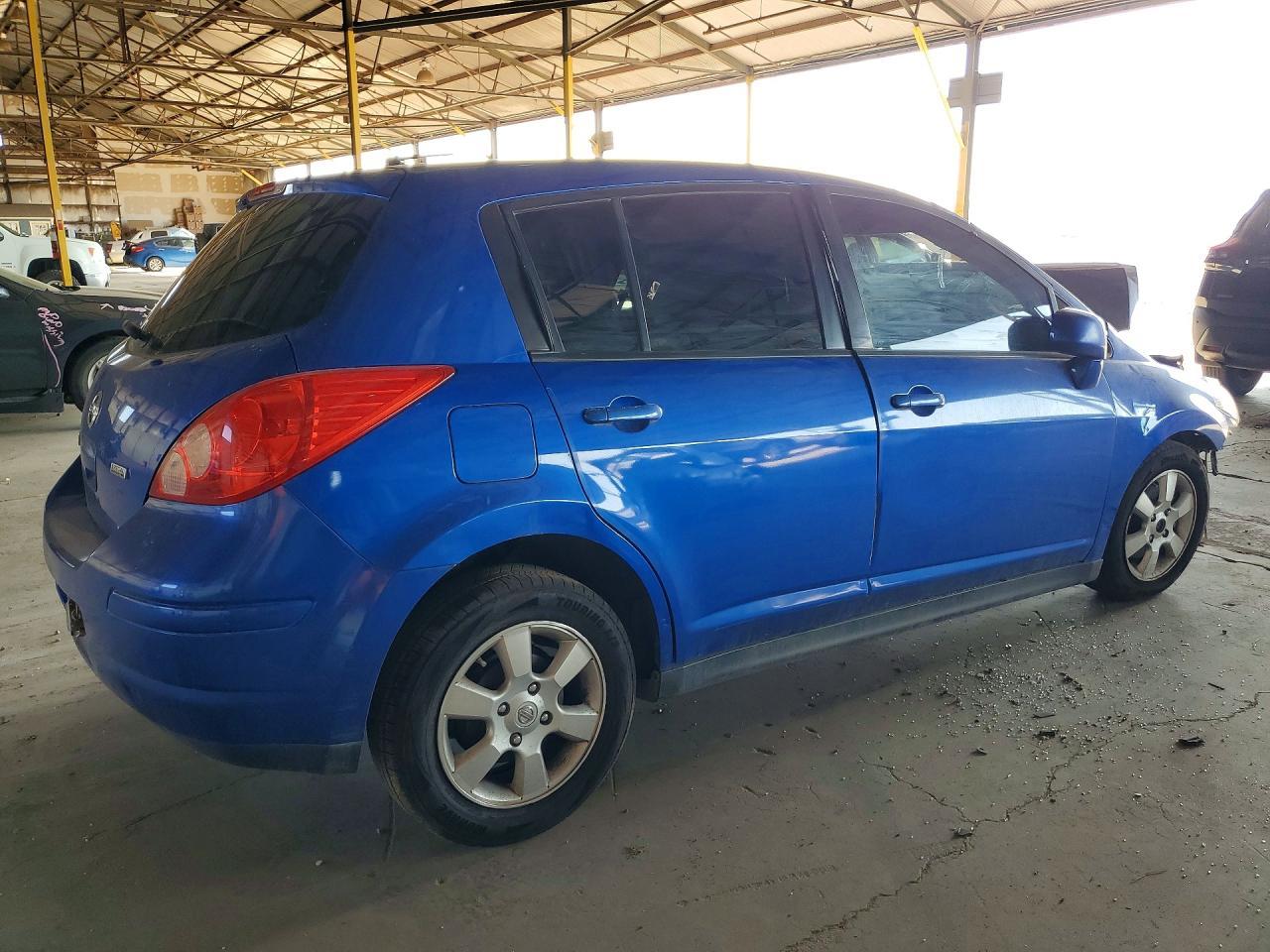 2012 Nissan Versa 1.8 S - Фото 3