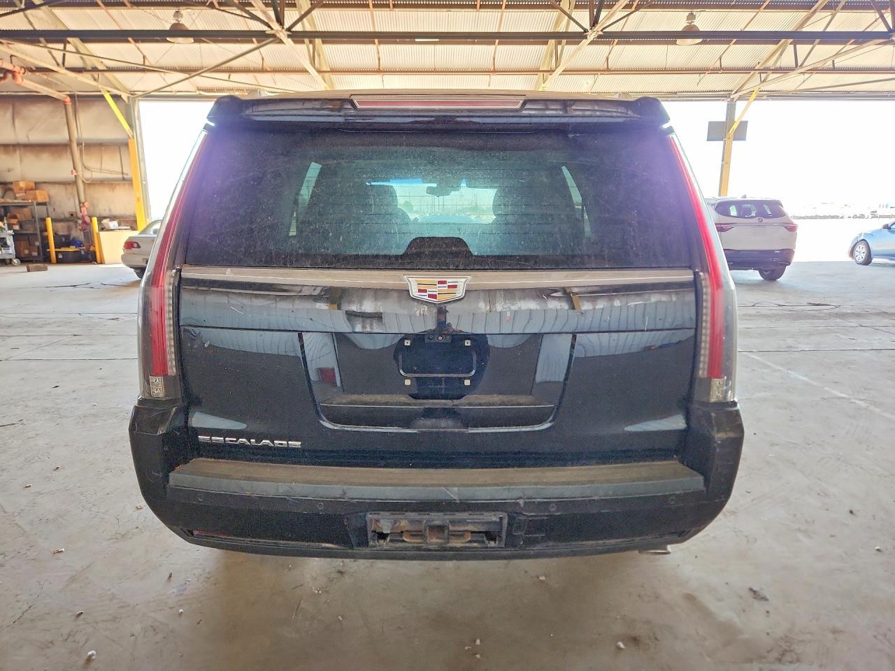 2019 Cadillac Escalade Luxury - Image 6