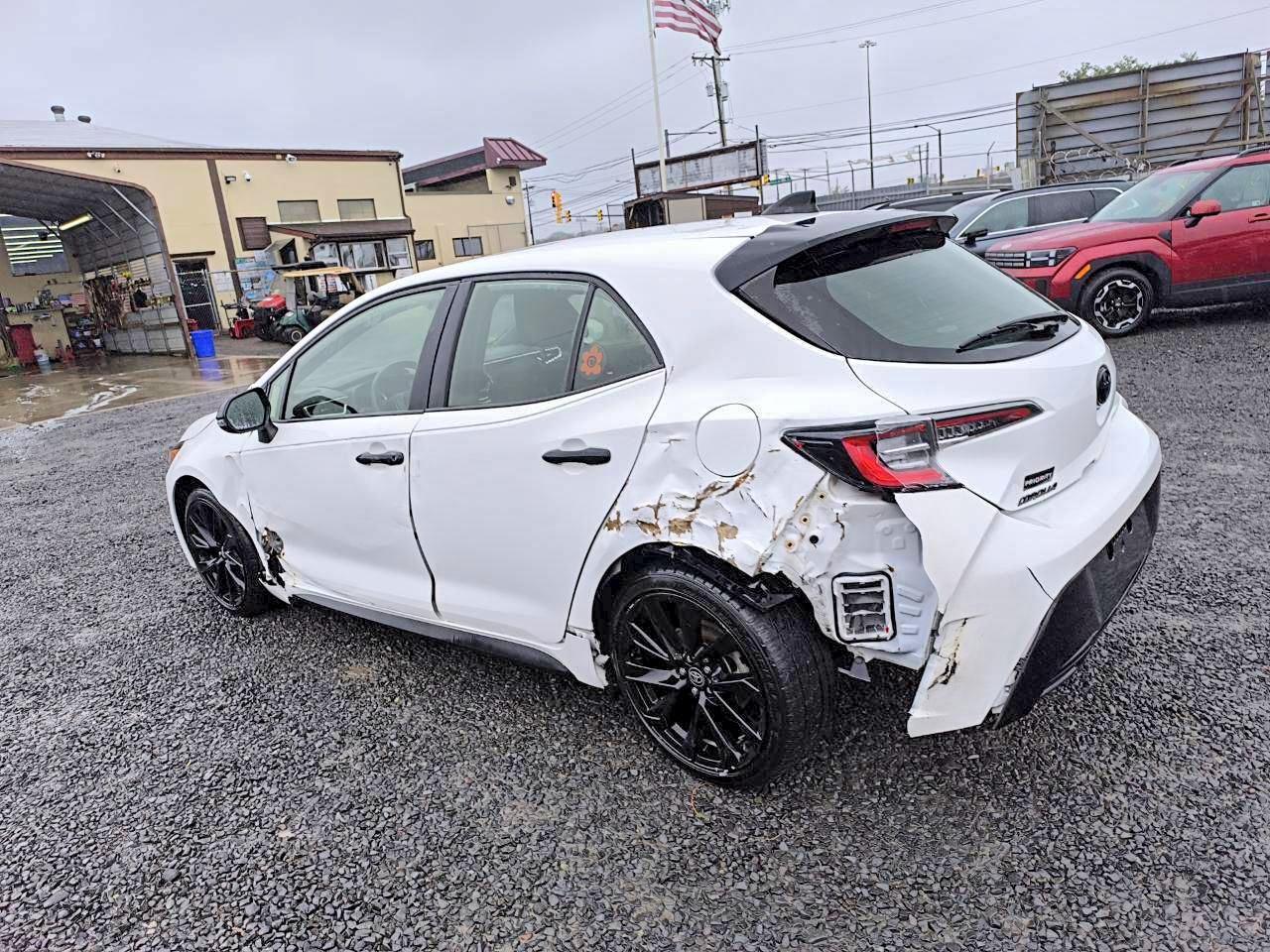 2022 Toyota Corolla Hatchback Se Nightshade Edition - Фото 2