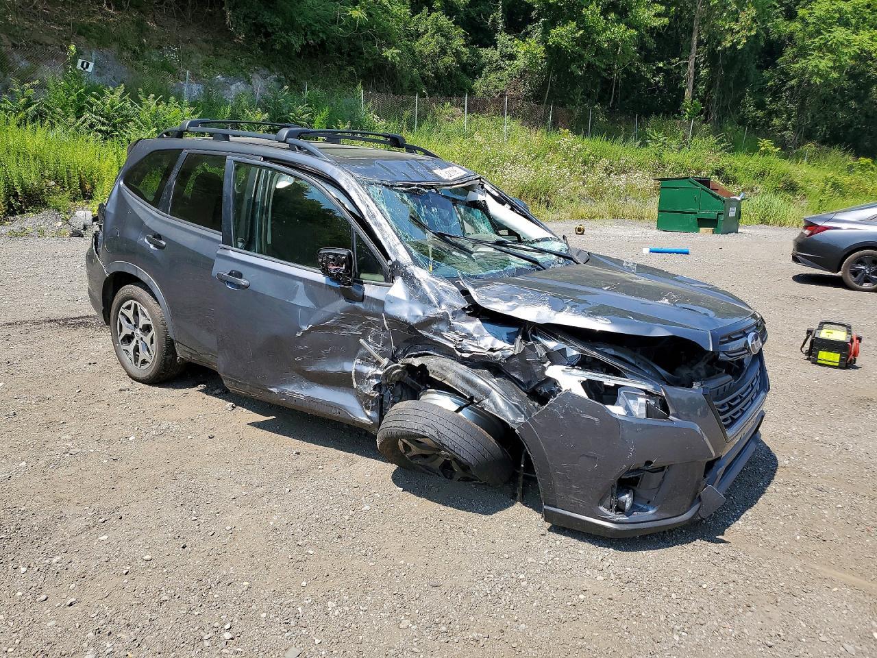 2024 Subaru Forester Premium - Image 4