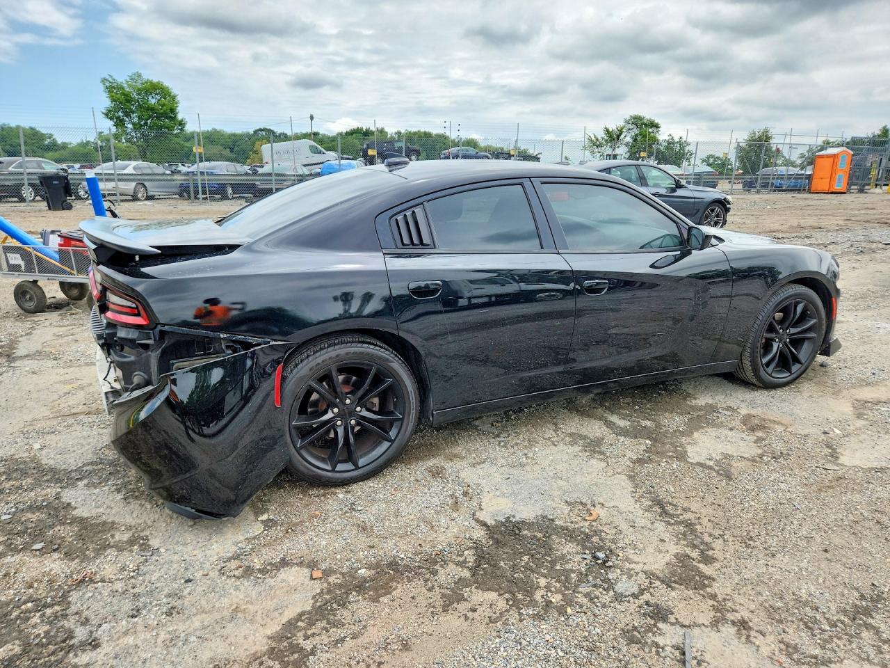2016 Dodge Charger Sxt - Image 3