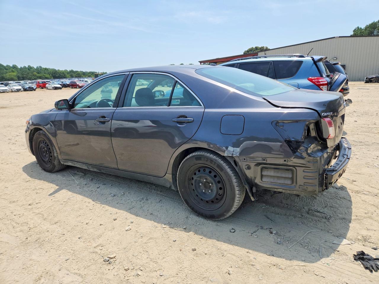 2011 Toyota Camry Le - Image 2