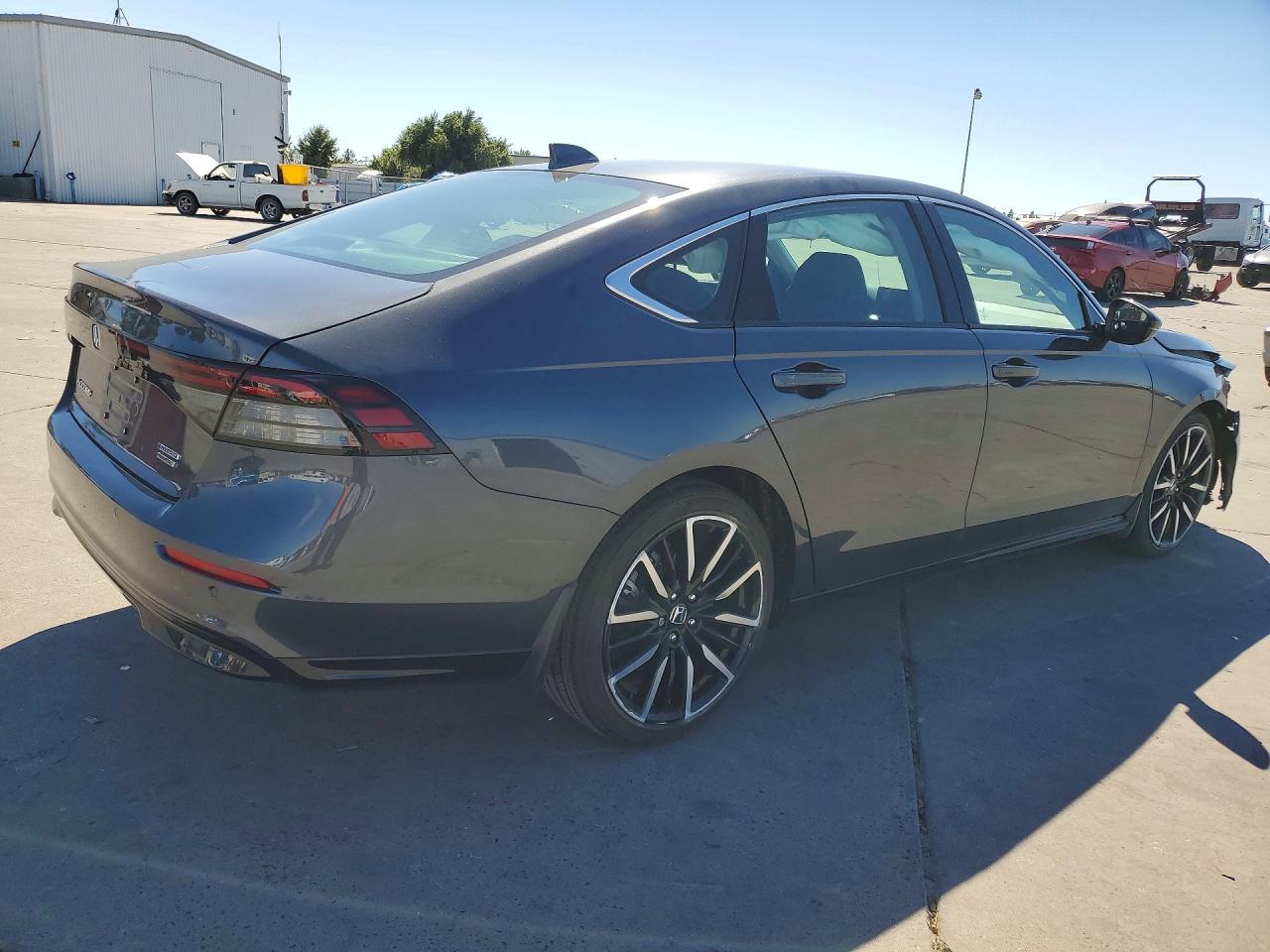 2026 Honda Accord Touring Hybrid - Фото 3