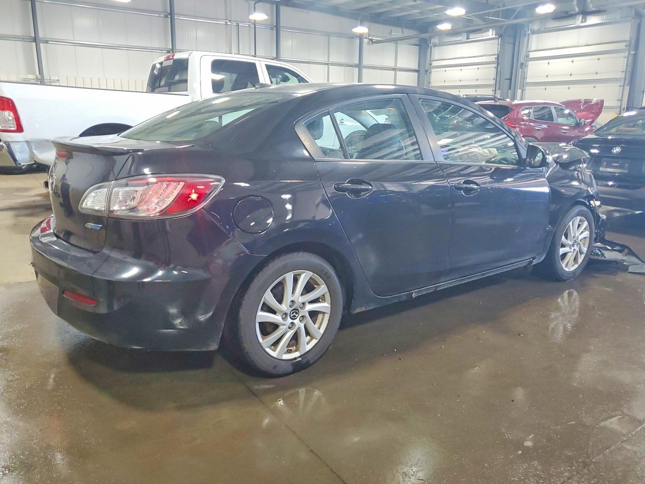 2013 Mazda 3 I - Фото 3