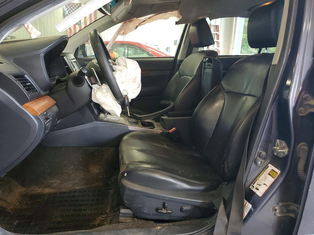 2013 Subaru Outback 2.5I Limited - Image 7