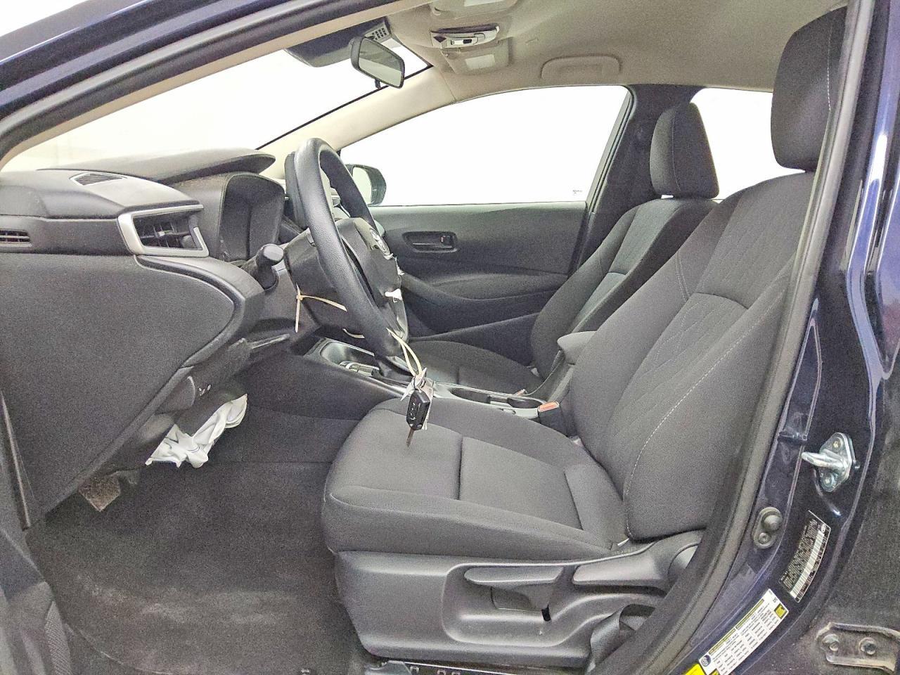 2025 Toyota Corolla Le - Фото 7