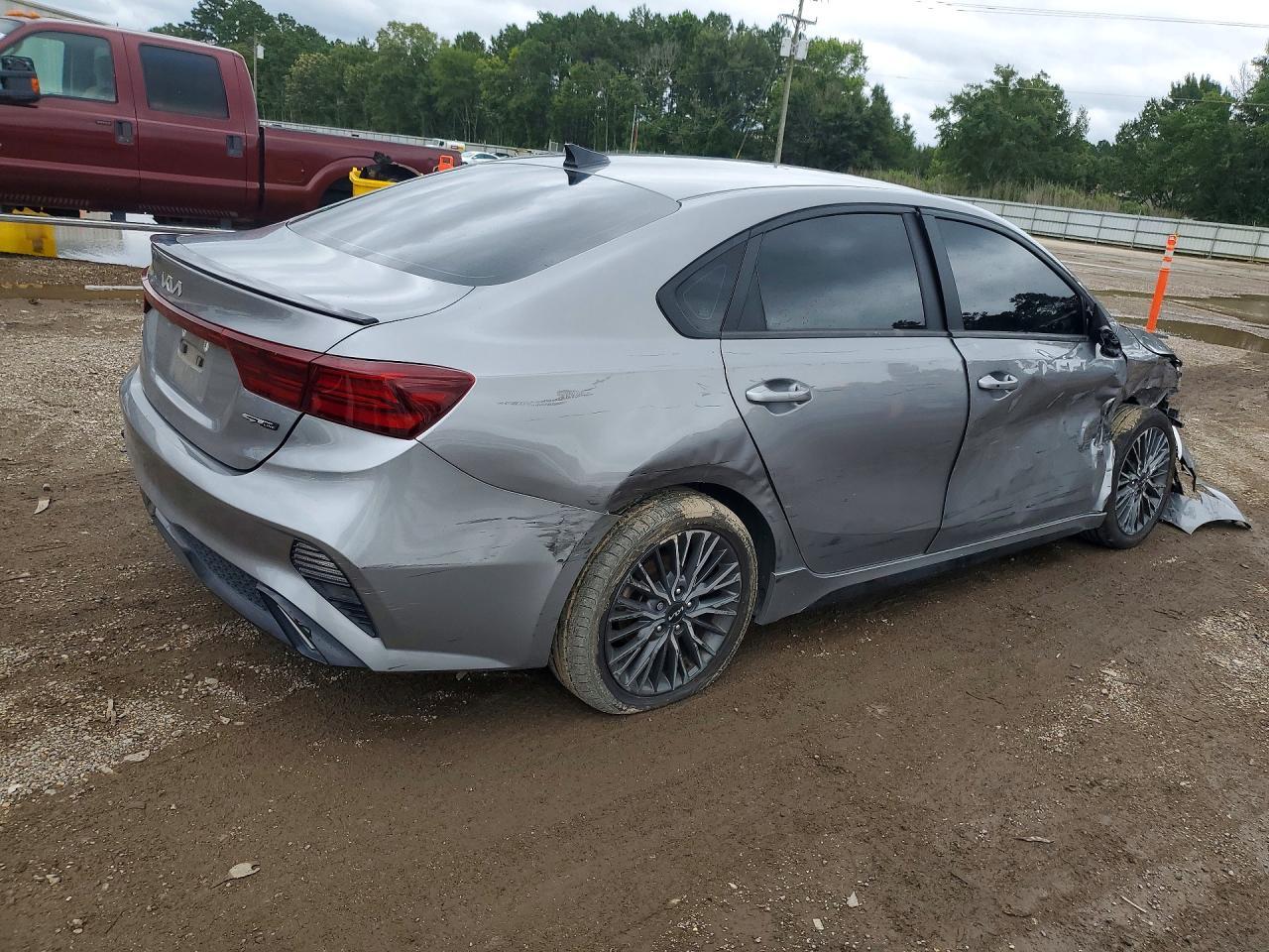 2023 Kia Forte Gt Line - Фото 3