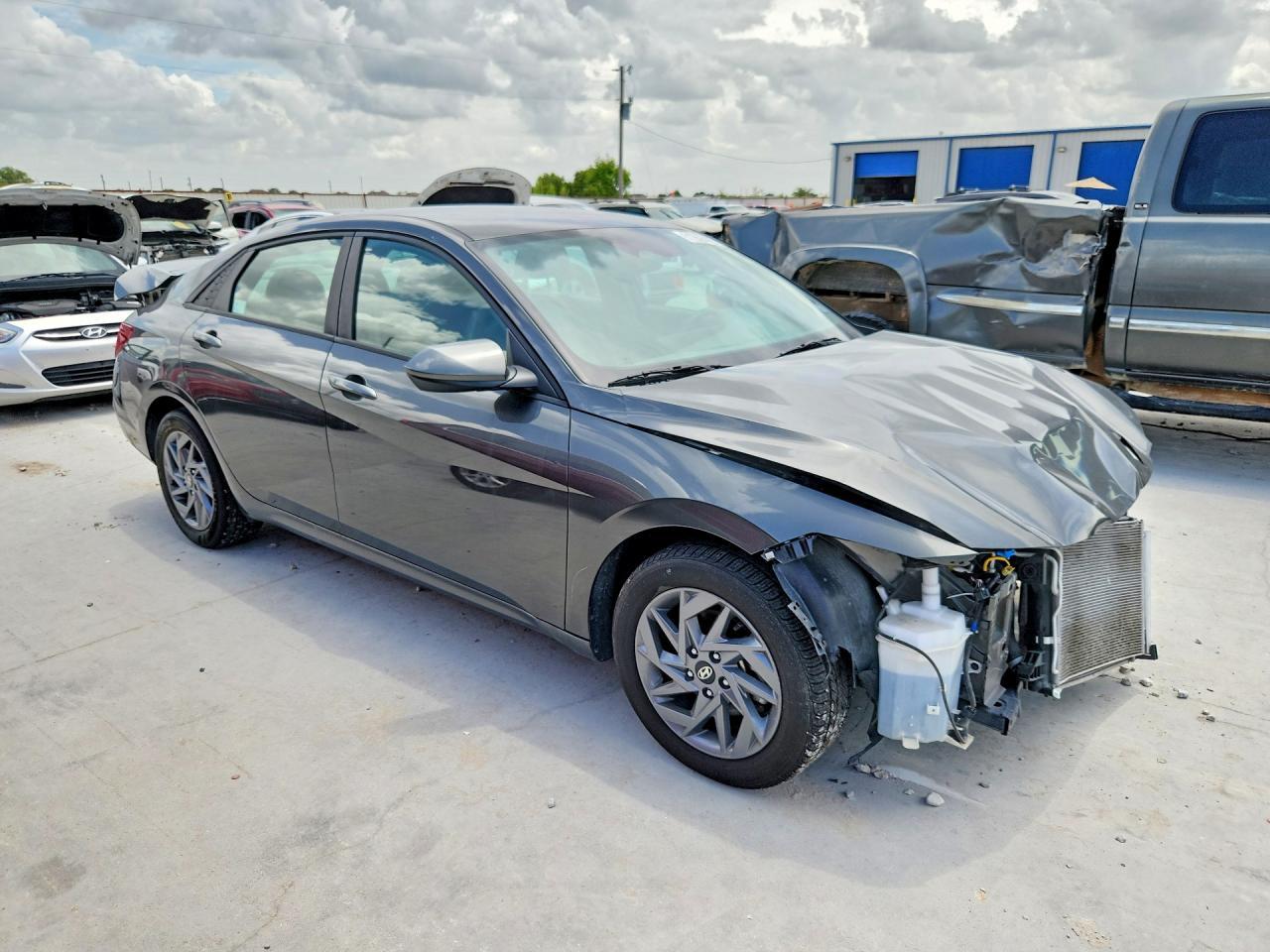 2024 Hyundai Elantra Sel - Фото 4