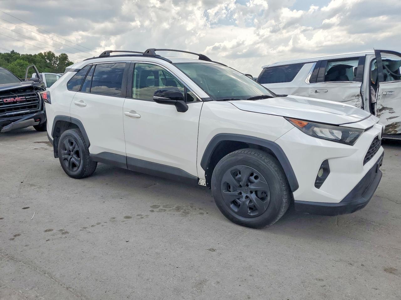 2019 Toyota Rav4 Le - Фото 4