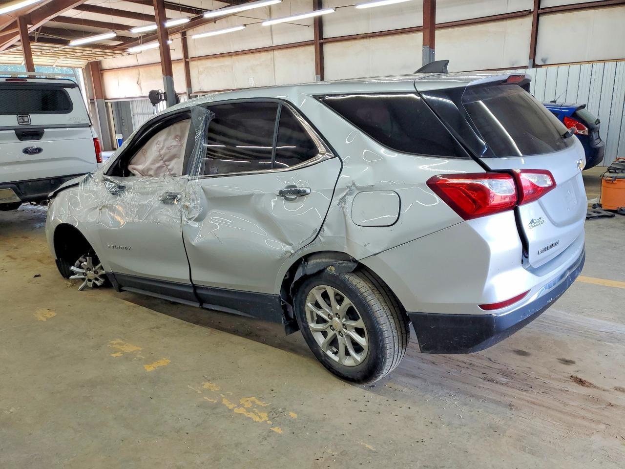 2021 Chevrolet Equinox Lt - Фото 2