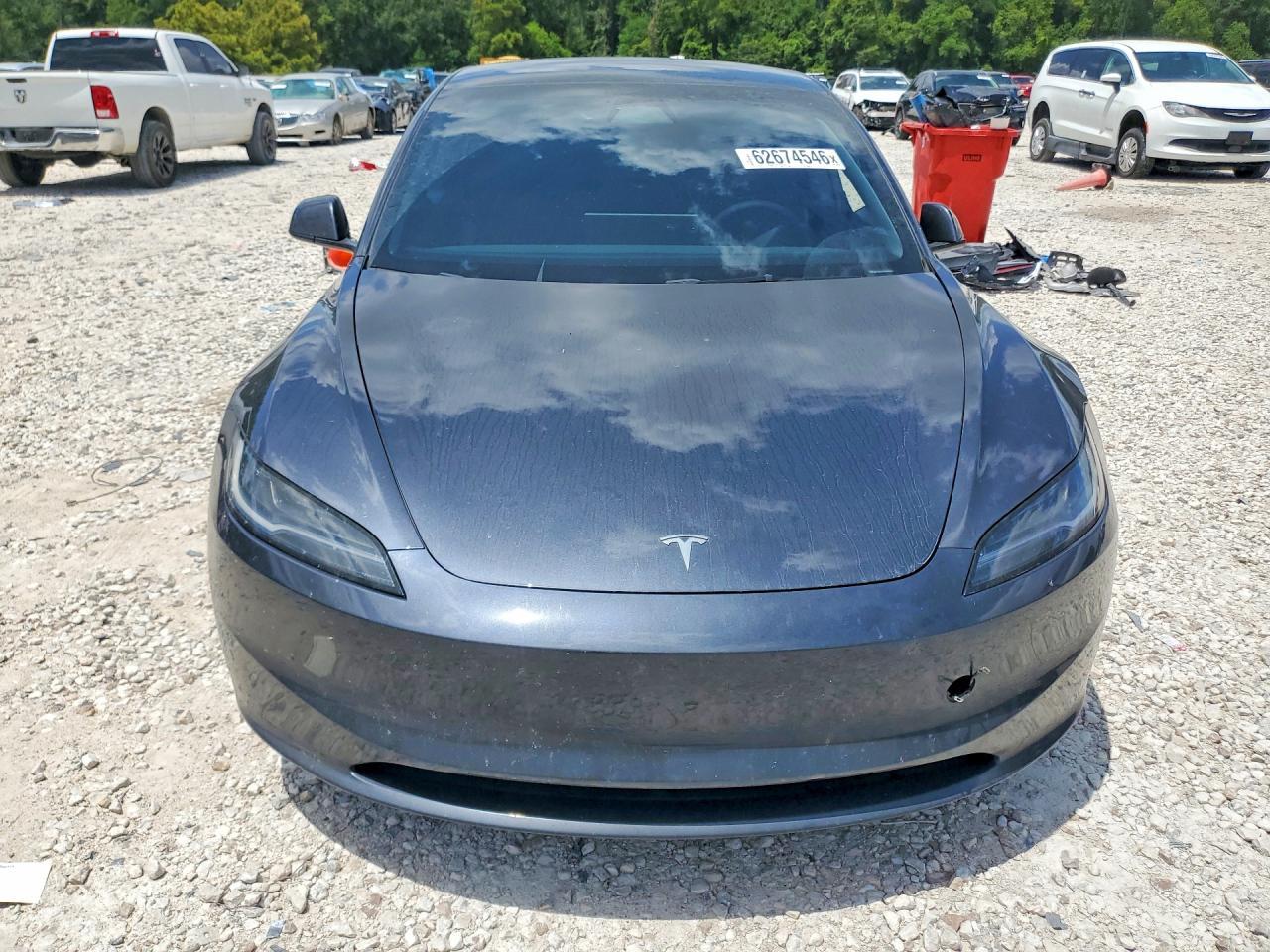 2024 Tesla Model 3 - Image 5
