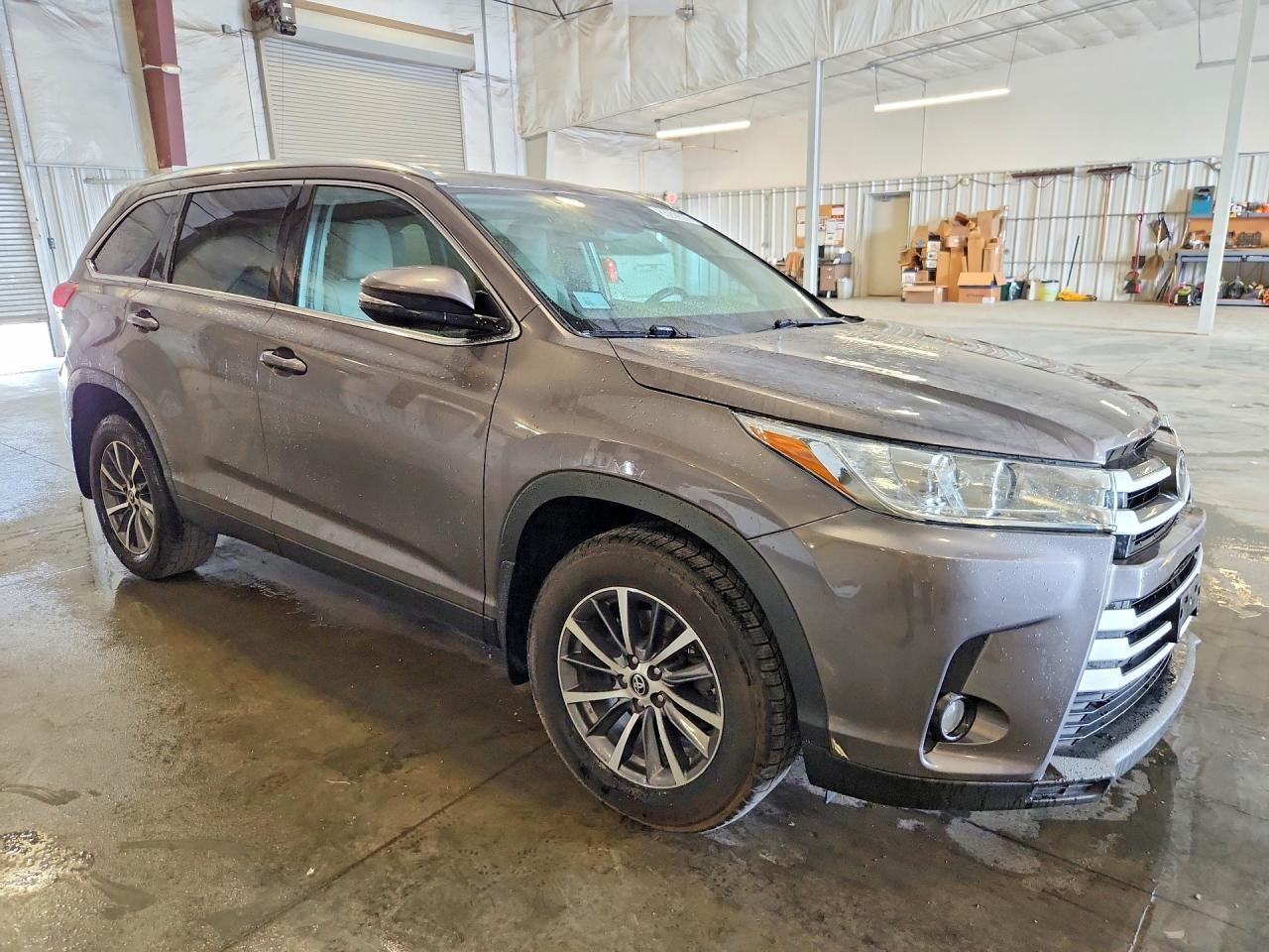2019 Toyota Highlander Xle - Фото 4