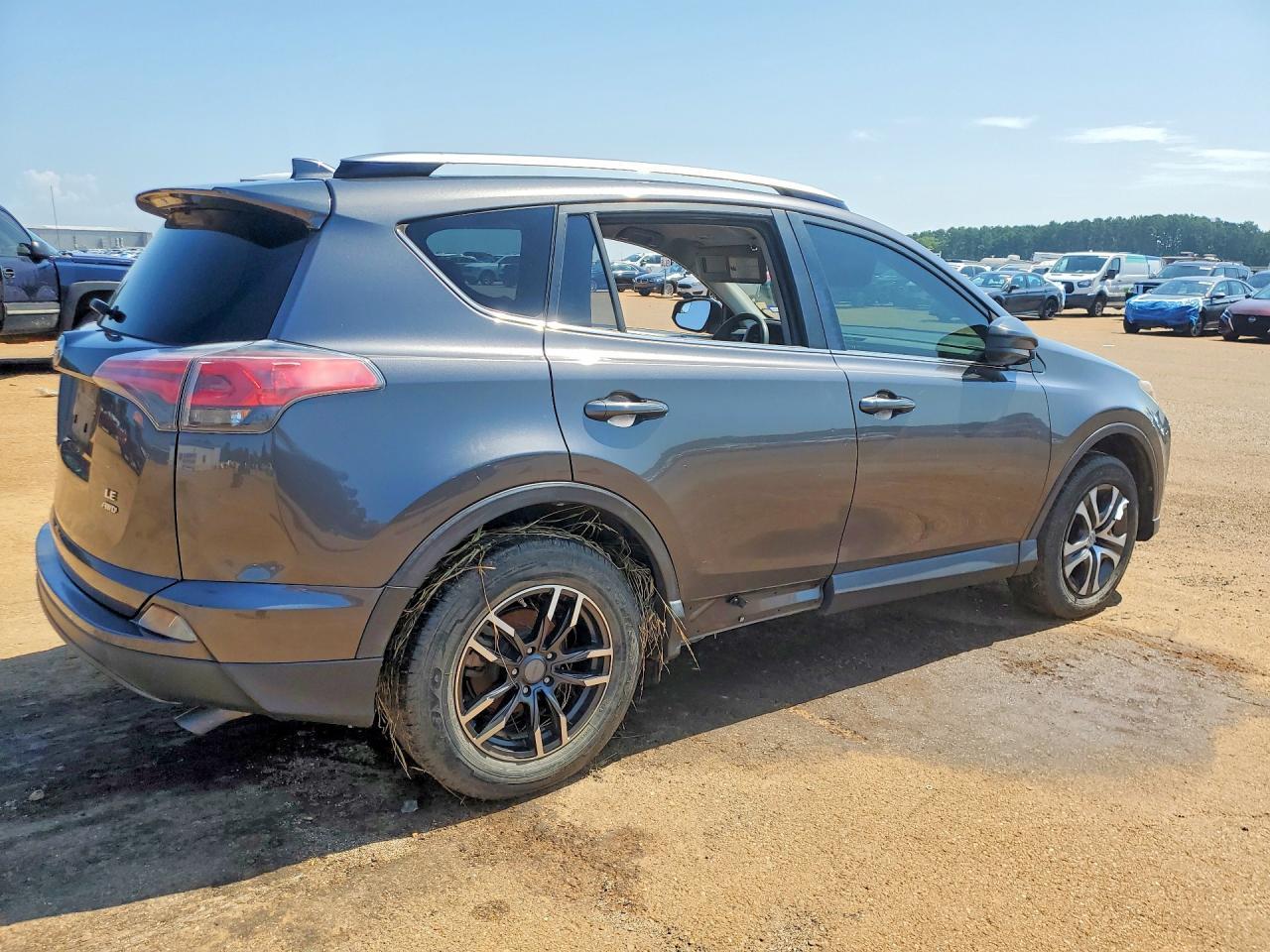 2017 Toyota Rav4 Le - Фото 3