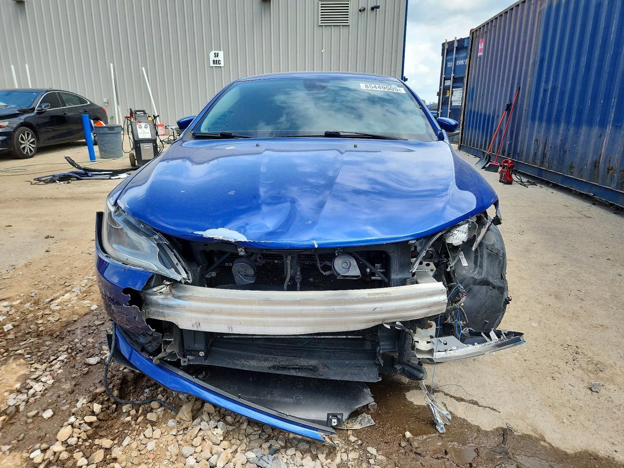 2016 Chrysler 200 Limited - Image 5