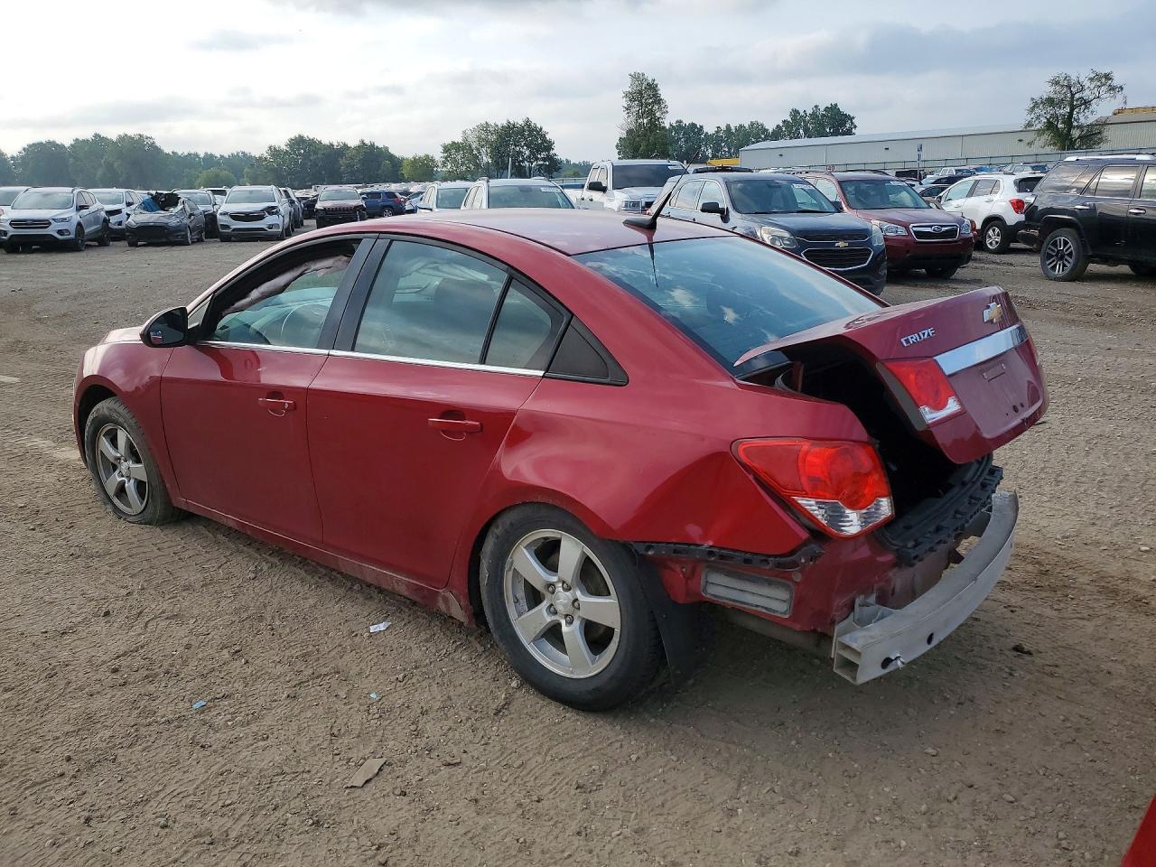 2013 Chevrolet Cruze Lt - Image 2