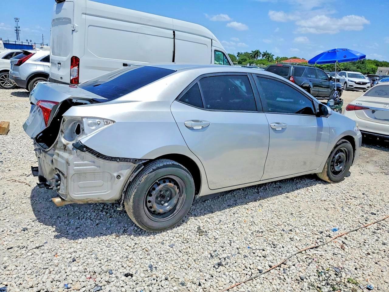 2016 Toyota Corolla L - Фото 3