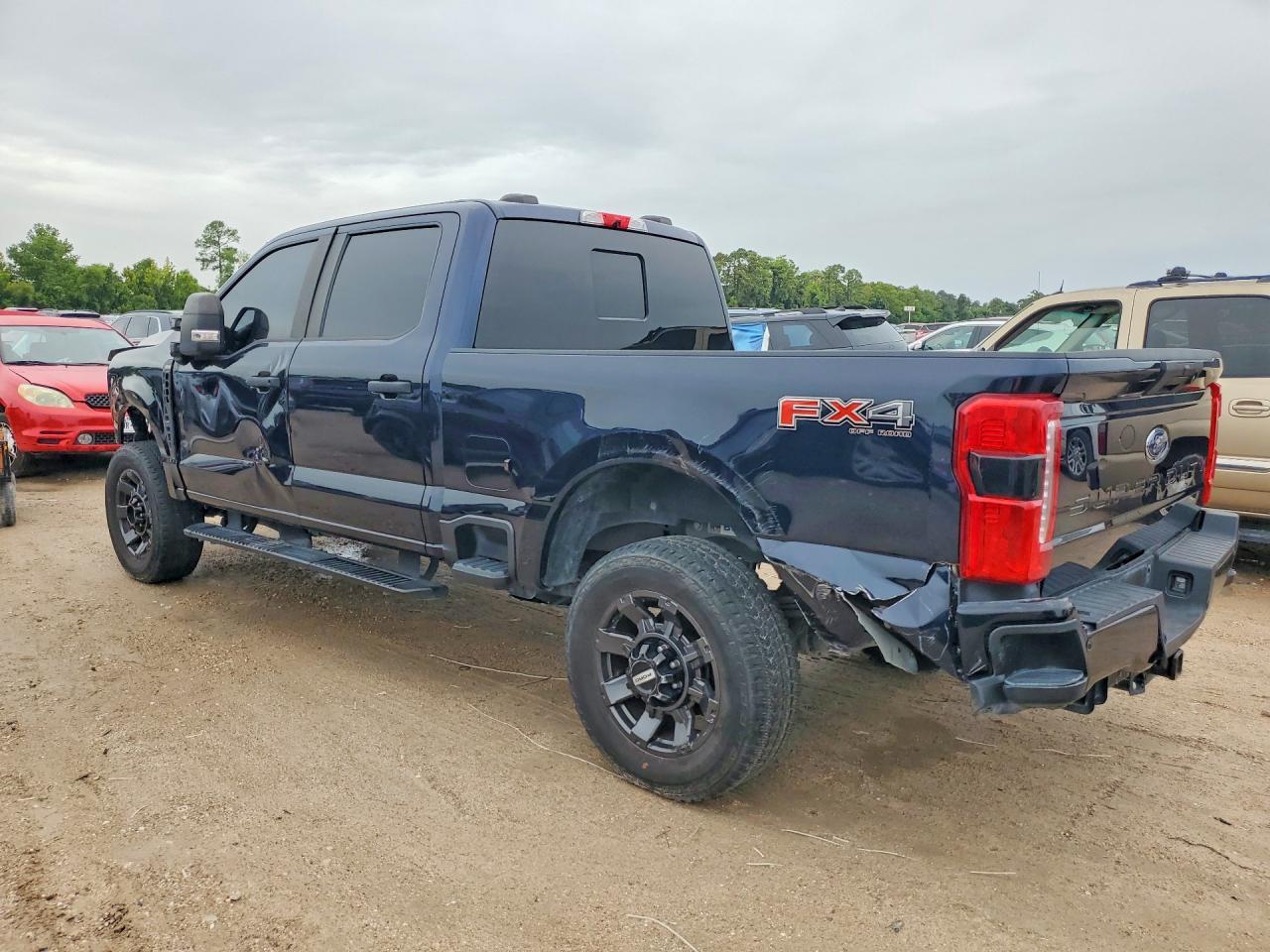 2024 Ford F250 Super Duty - Image 2