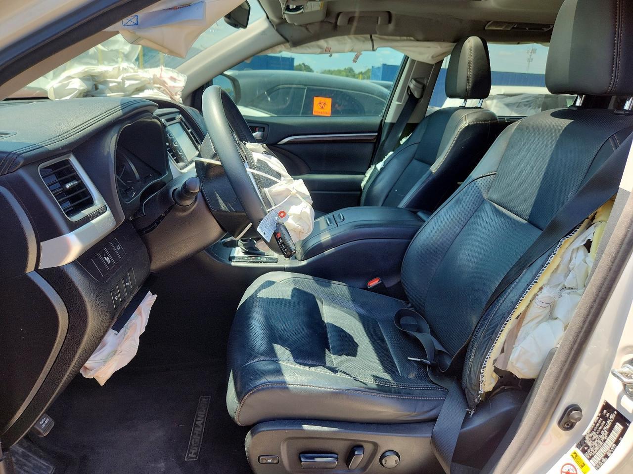 2015 Toyota Highlander Limited - Image 7