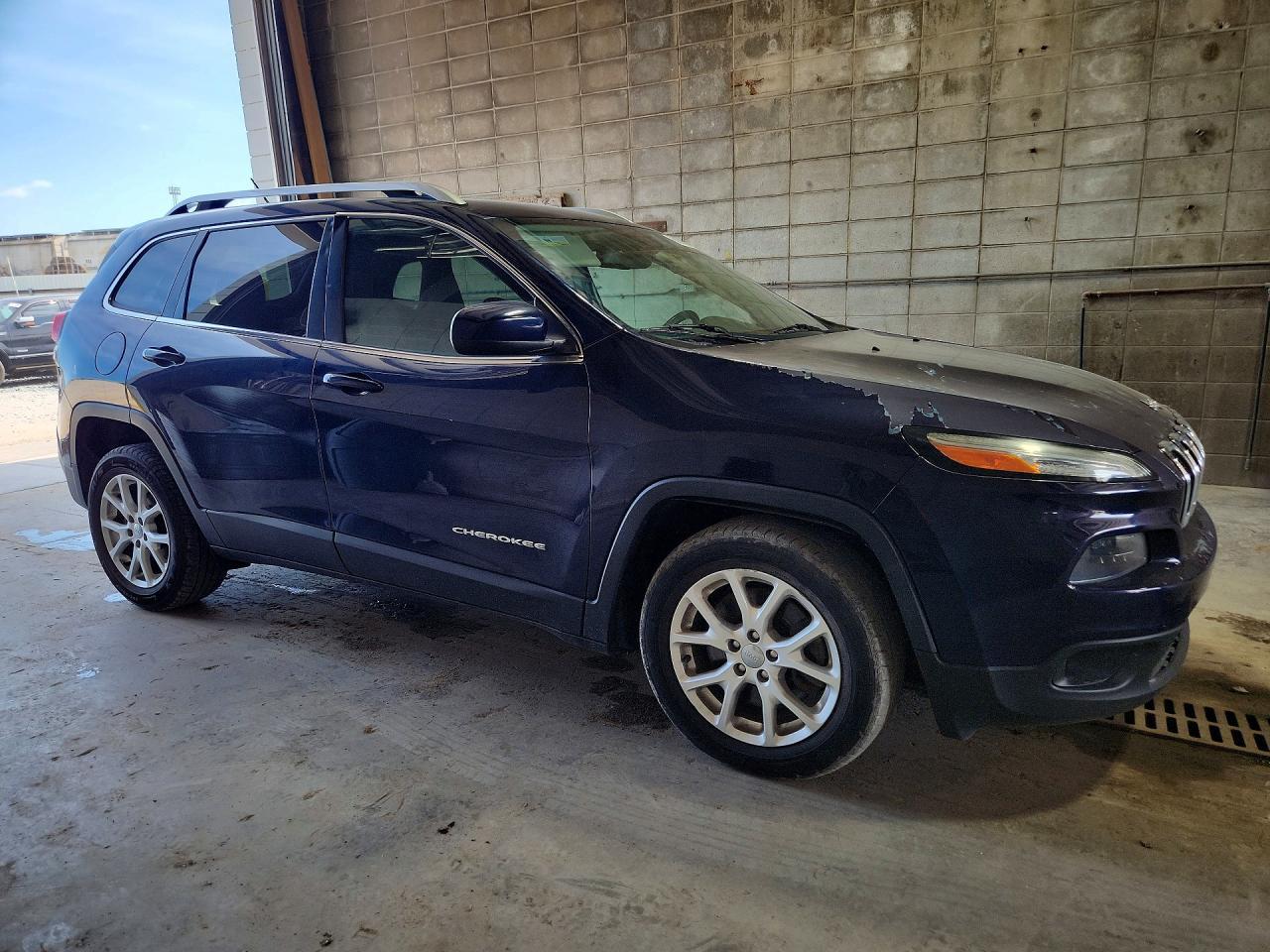 2015 Jeep Cherokee Latitude - Image 4