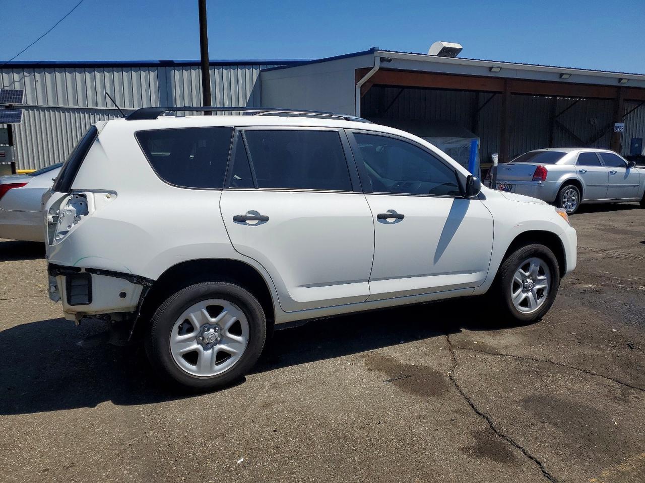2012 Toyota Rav4 Base - Image 3