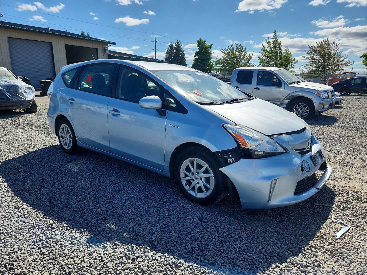 2012 Toyota Prius V Three - Image 4