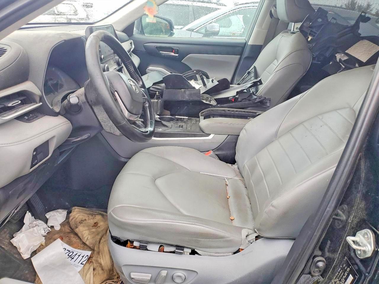 2020 Toyota Highlander Xle - Image 7