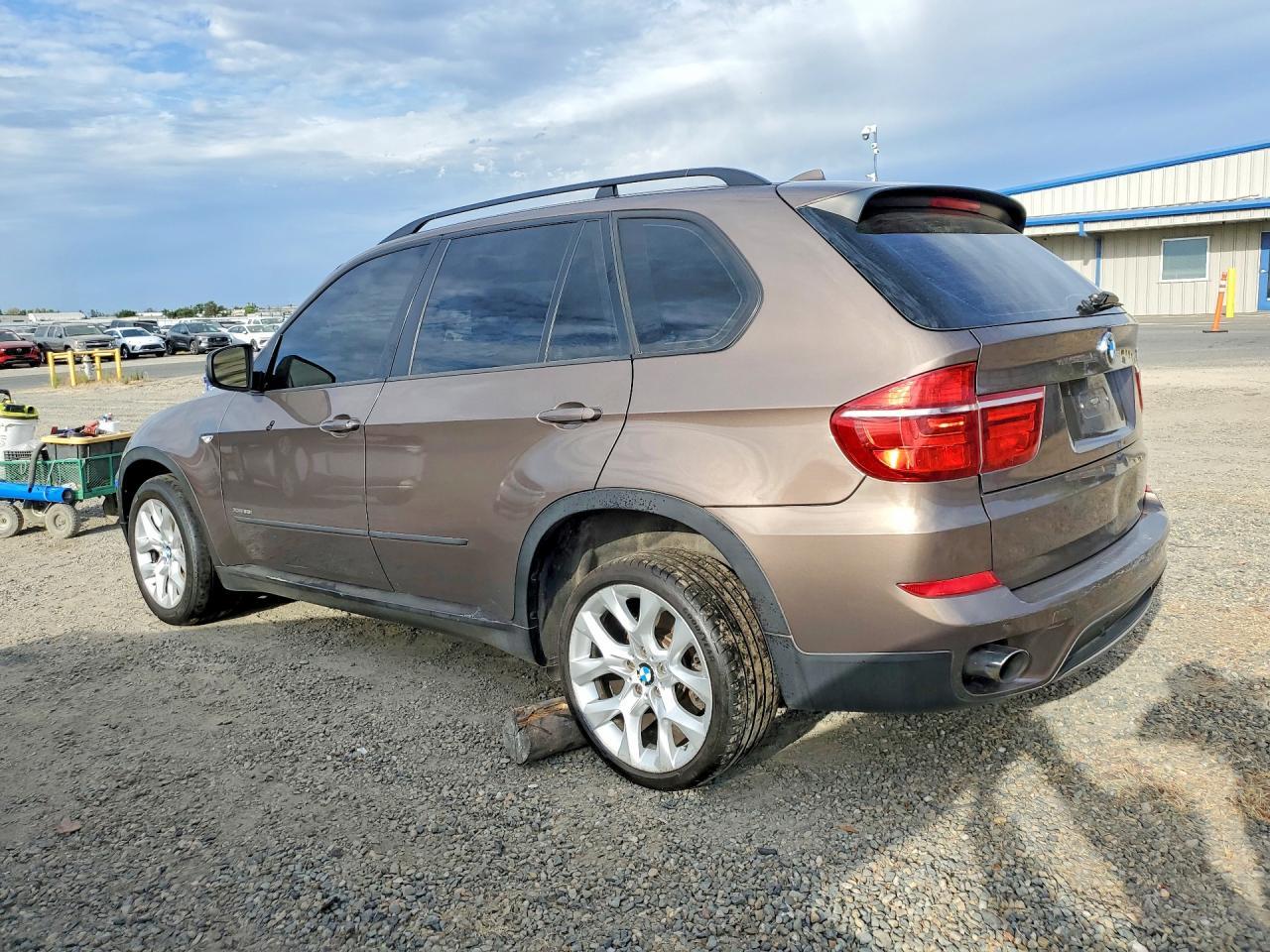 2013 BMW X5 xDrive35I - Фото 2