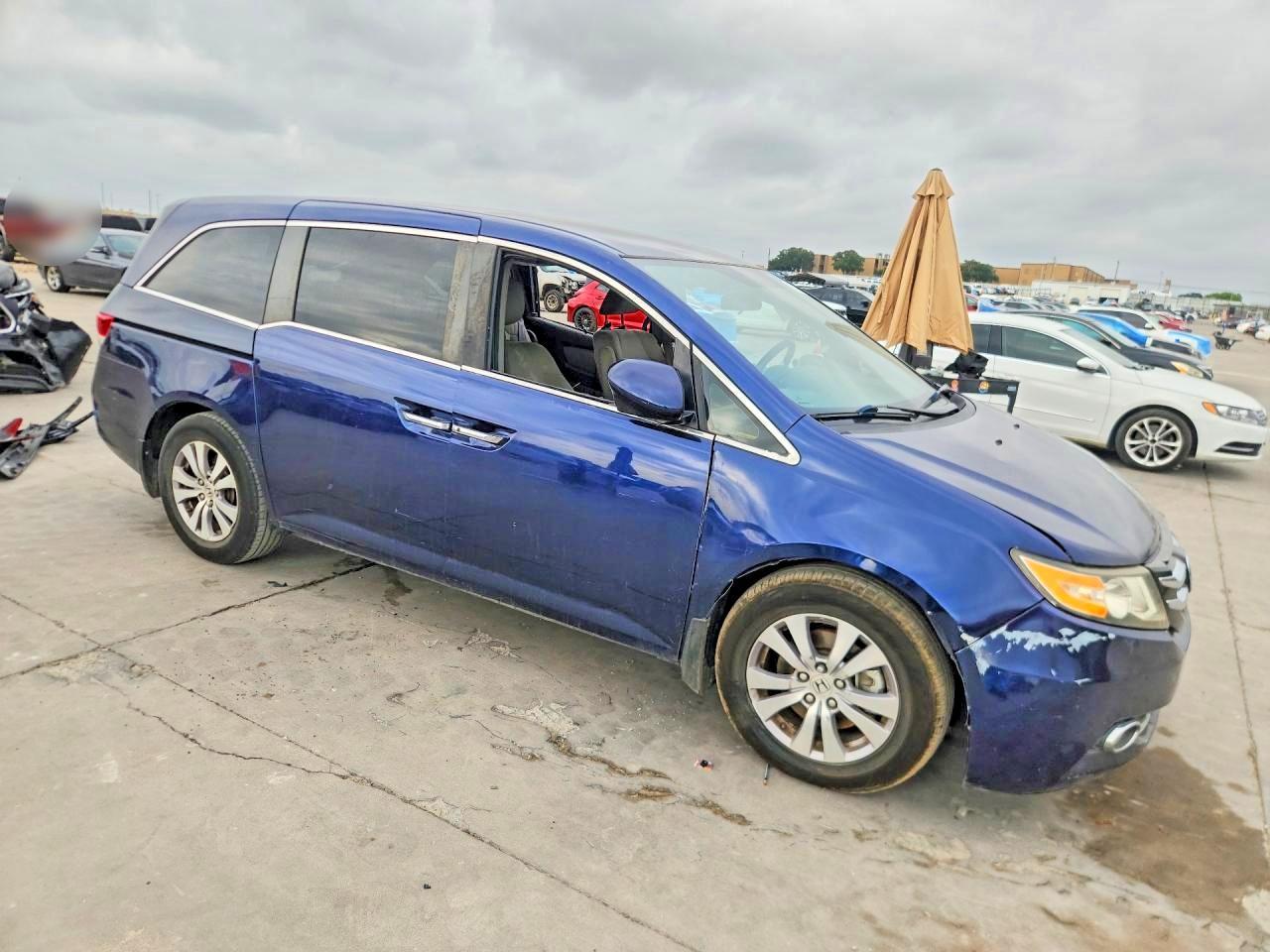 2016 Honda Odyssey Se - Image 4