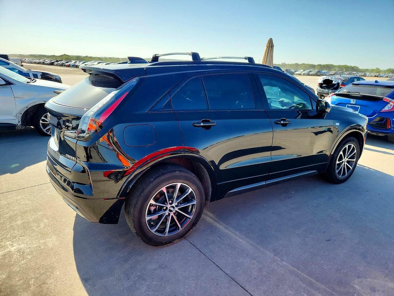 2024 Cadillac Xt4 Sport - Image 3