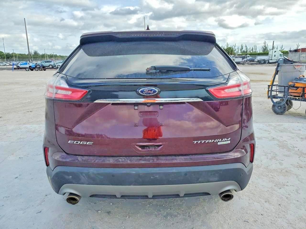 2019 Ford Edge Titanium - Фото 6