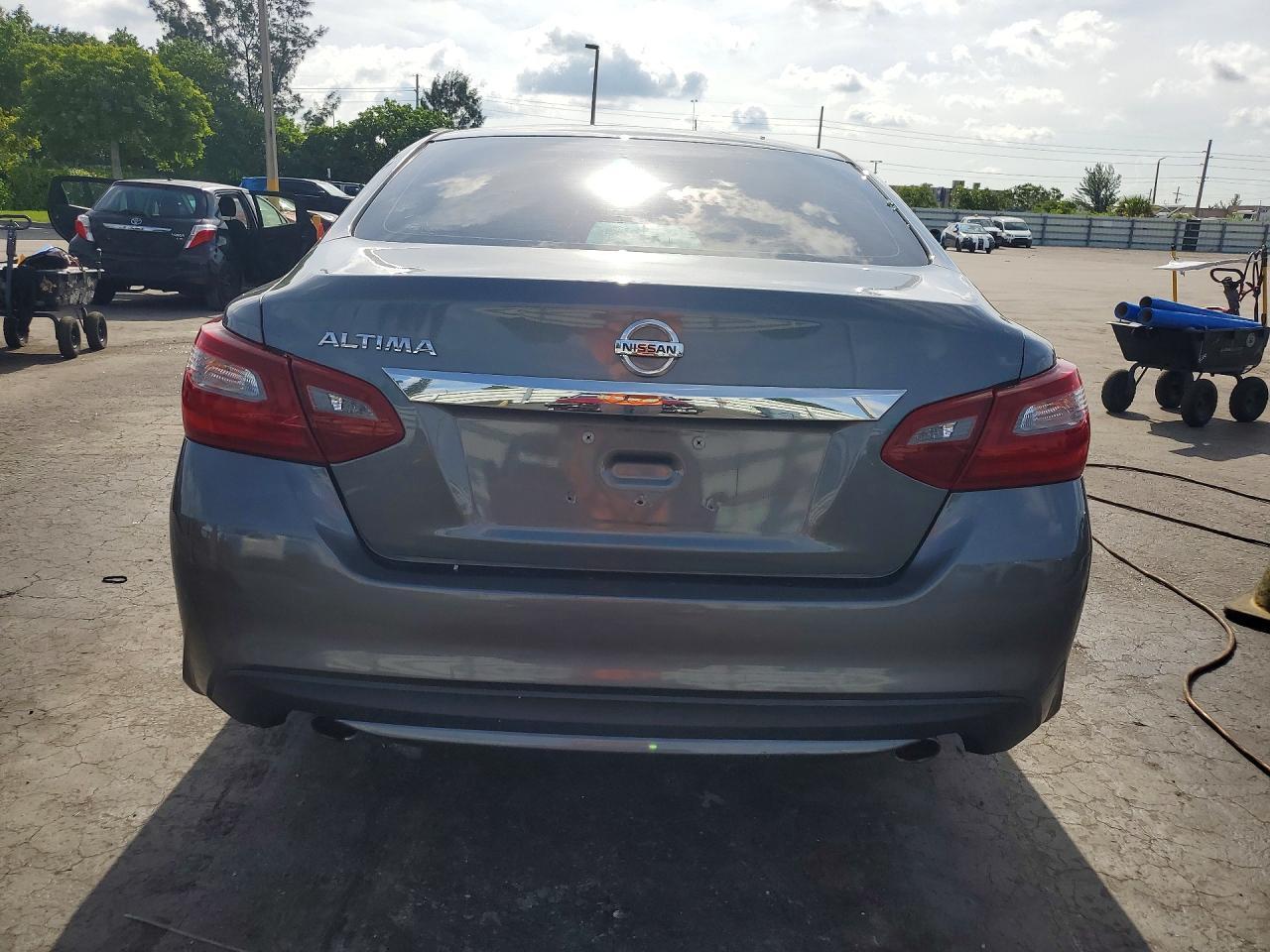 2018 Nissan Altima 2.5 S - Фото 6