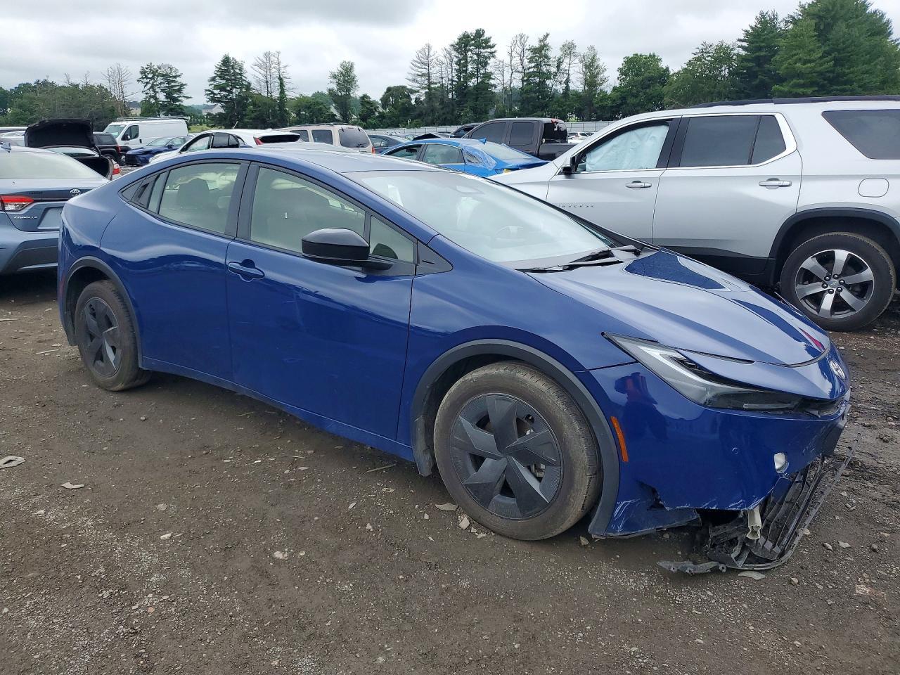2025 Toyota Prius Le - Фото 4