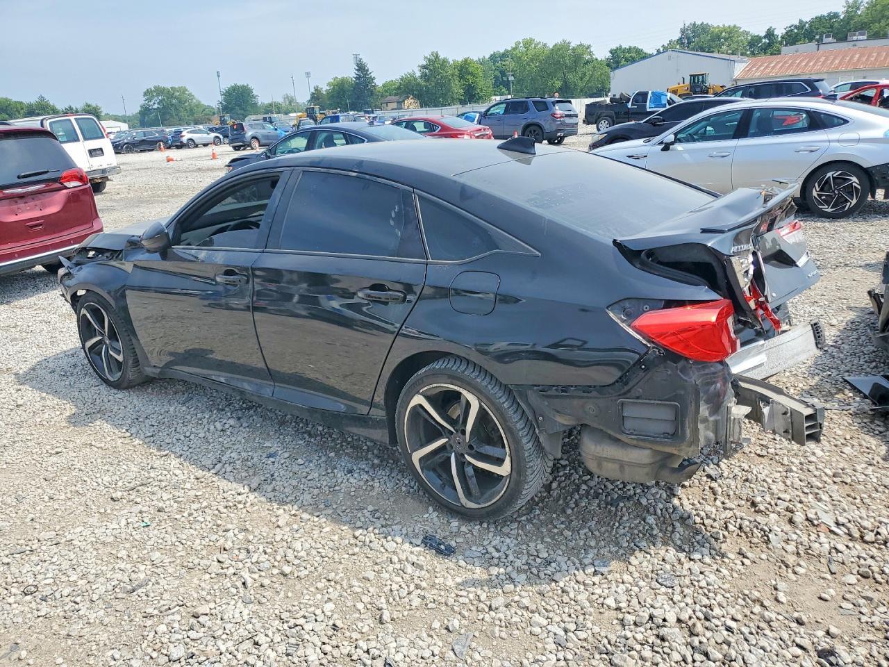 2019 Honda Accord Sport - Фото 2