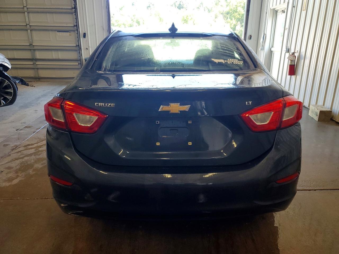 2018 Chevrolet Cruze Lt - Image 6