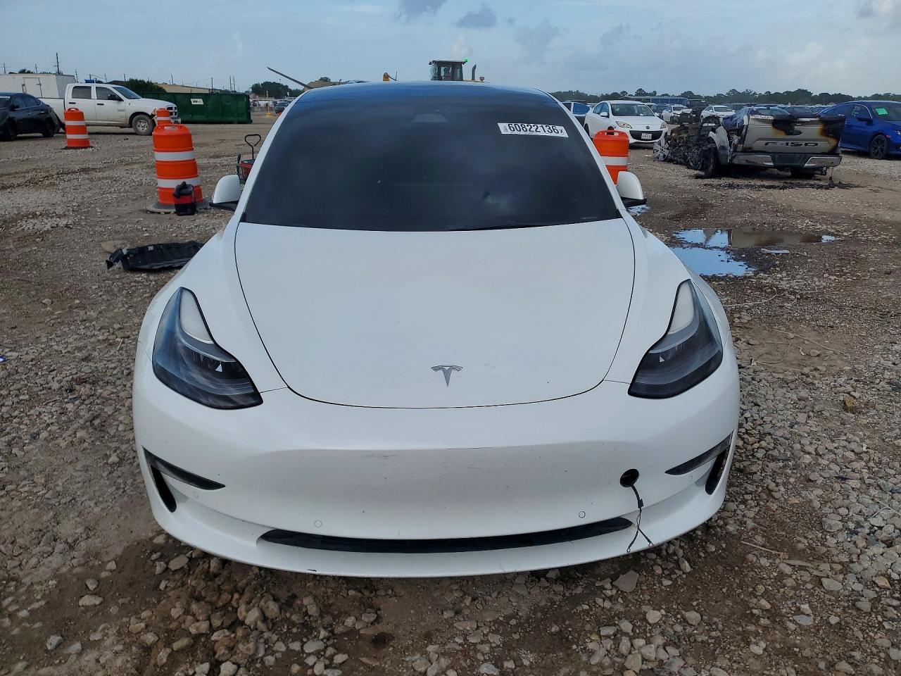 2022 Tesla Model 3 - Фото 5