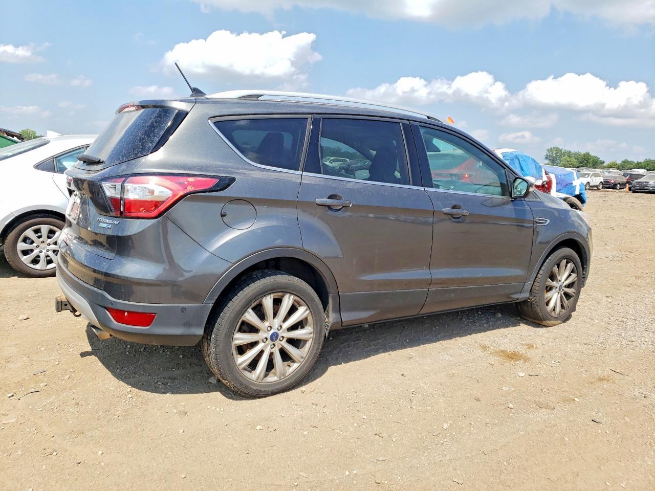 2018 Ford Escape Titanium - Фото 3