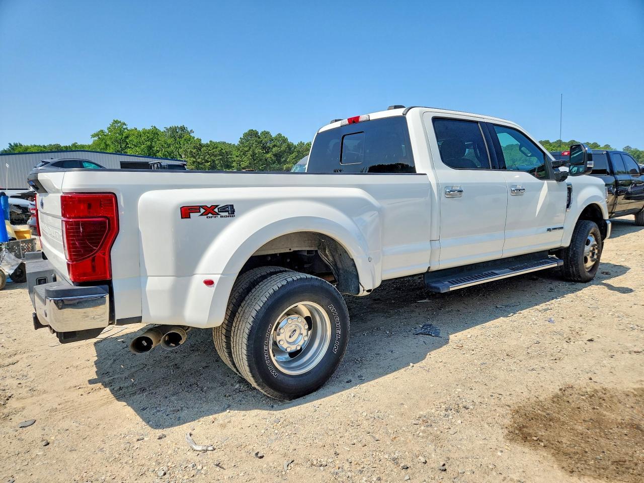 2020 Ford F350 Super Duty - Фото 3
